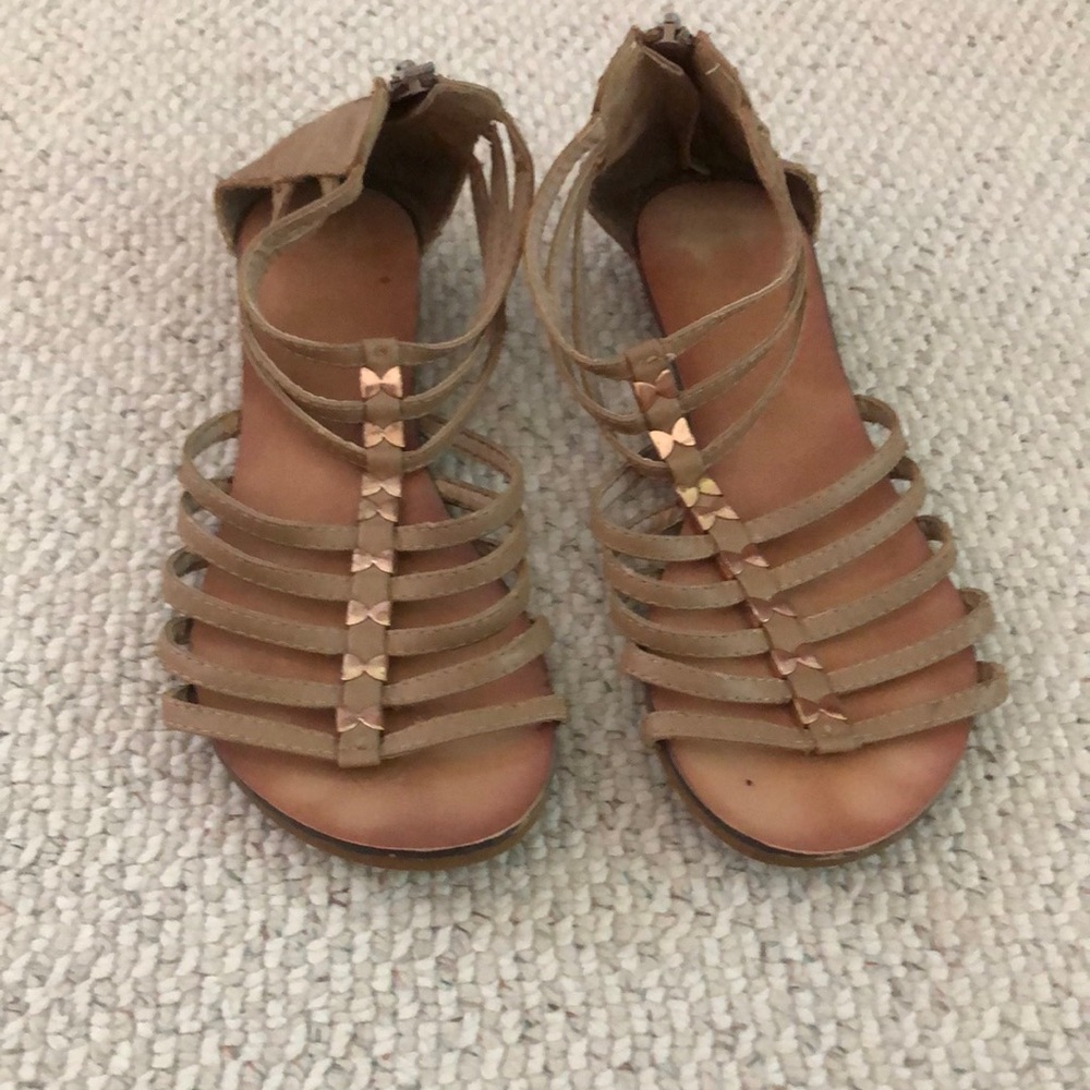 Forever 21 Tan Minimalist Sandals